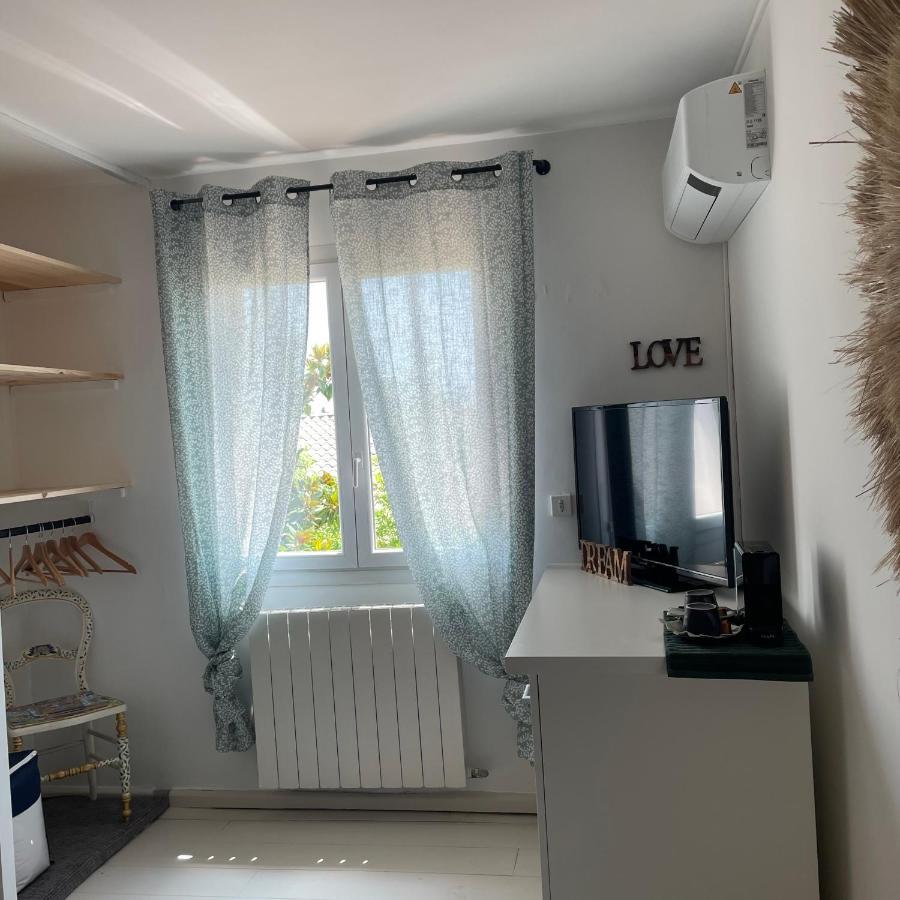 Bed and Breakfast L'Instant Pour Vous. Вік-ла-Гардьйоль Екстер'єр фото